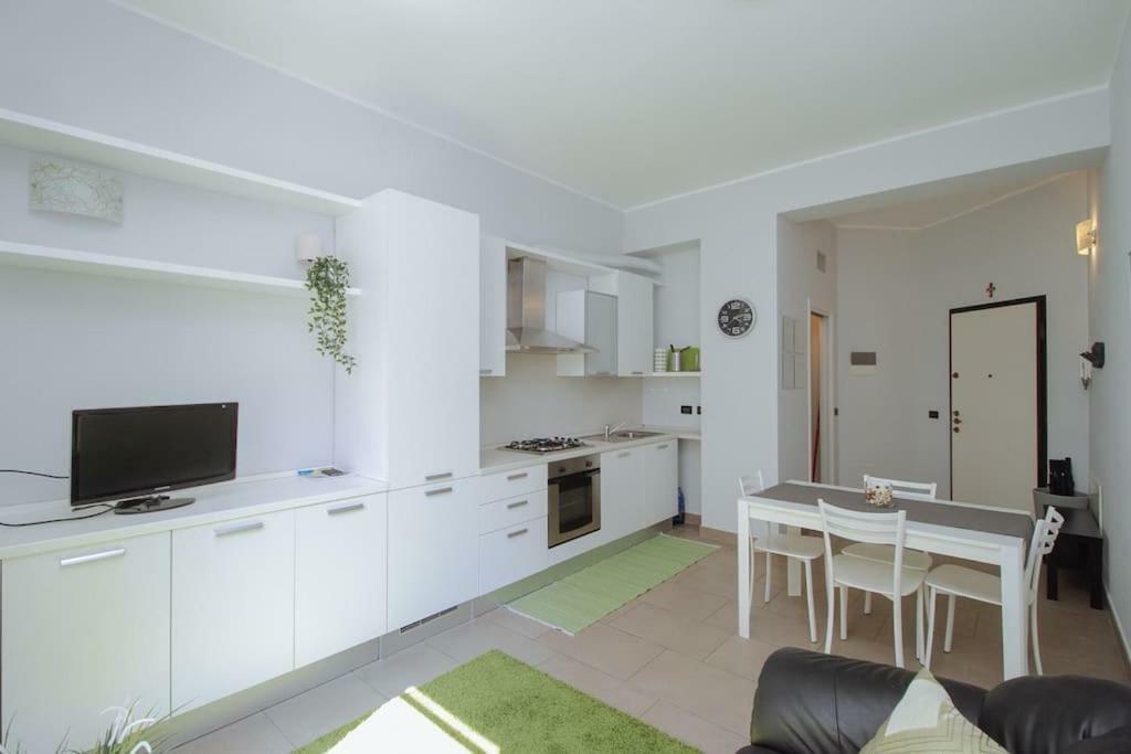 Spacious And New Apt In Citta Studi Milan Exterior photo